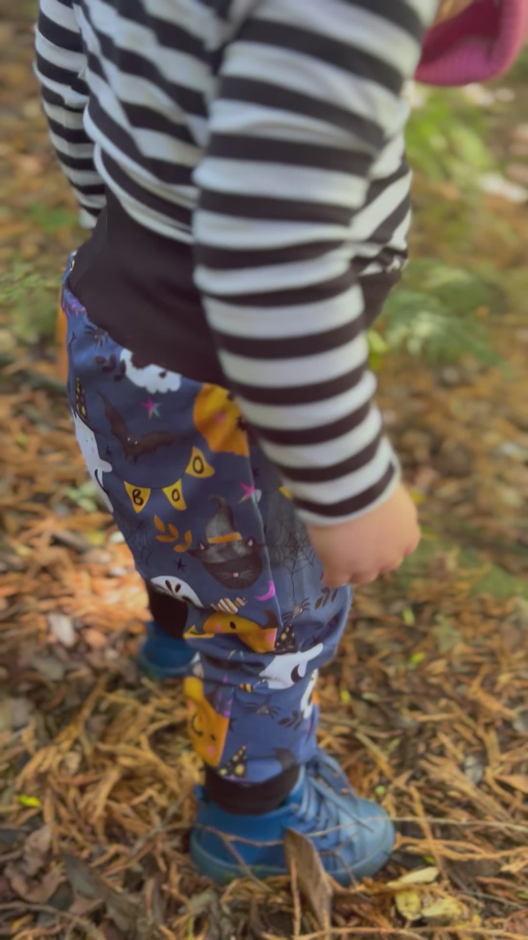 Load and play video in Gallery viewer, Blue ‘BOO’ Halloween Baby &amp;amp; Toddler Jersey Harem Pants
